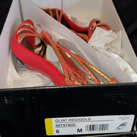 Carlos Santana Red and Gold "Glint" Shoe - Picture 7 of 8